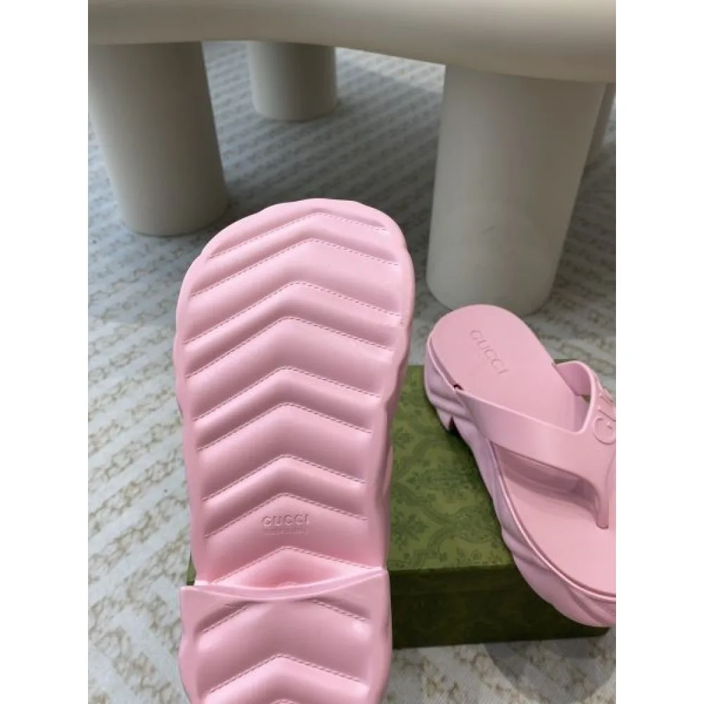 2026 愛用者多数になる夏季新作 GUCCI グッチ レディーススリッパ 商品画像 9