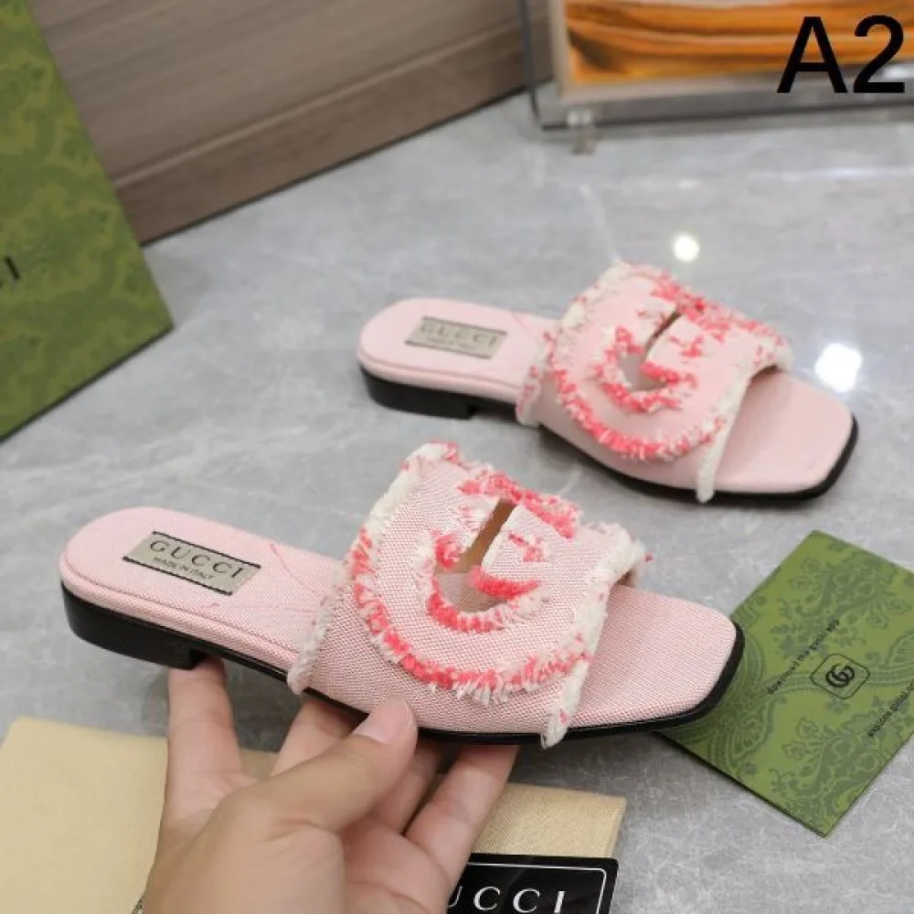 2026 とっても夏らしいアイテム GUCCI グッチ レディーススリッパ 商品画像 2