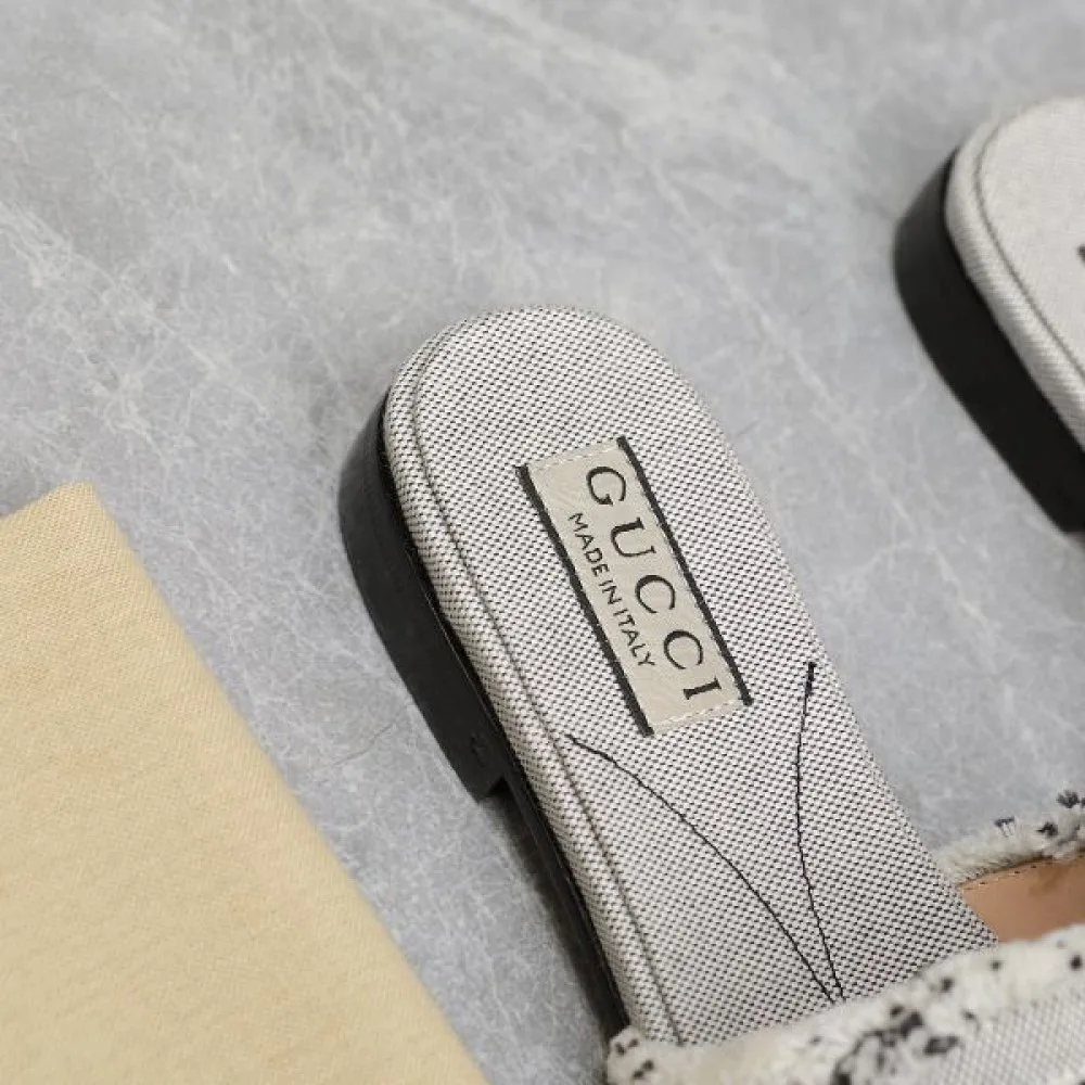 2026 とっても夏らしいアイテム GUCCI グッチ レディーススリッパ 商品画像 8