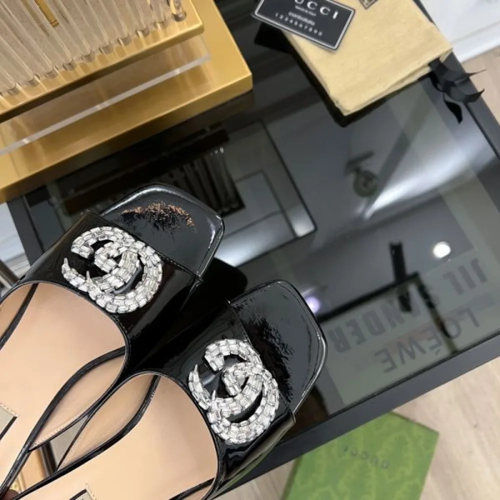 2026 ファッション感が急上昇! GUCCI グッチ レディーススリッパ 商品画像 7