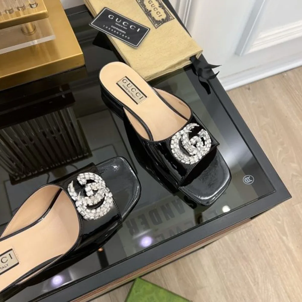 2026 ファッション感が急上昇! GUCCI グッチ レディーススリッパ 商品画像 8