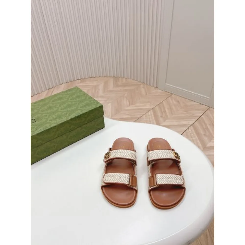 2026 品薄状態になる夏季新作 GUCCI グッチ レディースサンダル 商品画像 4
