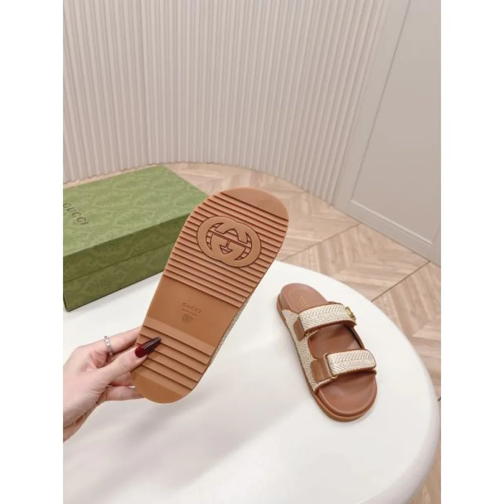 2026 品薄状態になる夏季新作 GUCCI グッチ レディースサンダル 商品画像 9