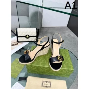 2026 見逃せない注目夏季精品 GUCCI グッチ レディースサンダル 商品画像 1