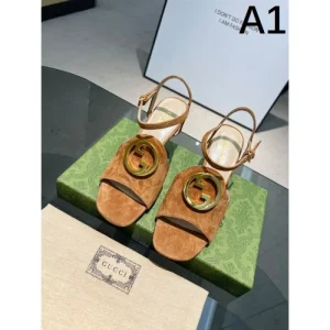 2026 この夏を迎える人気新作 GUCCI グッチ レディースサンダル 商品画像 1
