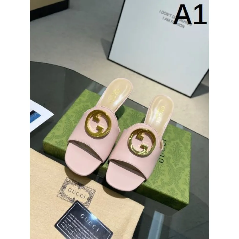 2026 品薄状態になる夏季新作 GUCCI グッチ レディースサンダル 商品画像 1