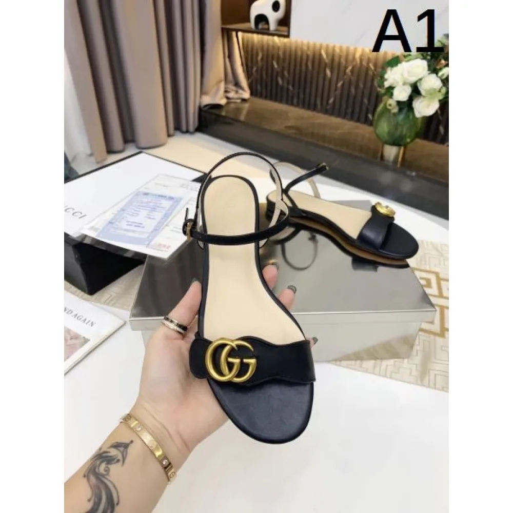 2026 今年の夏はこれで決まり GUCCI グッチ レディースサンダル 商品画像 1