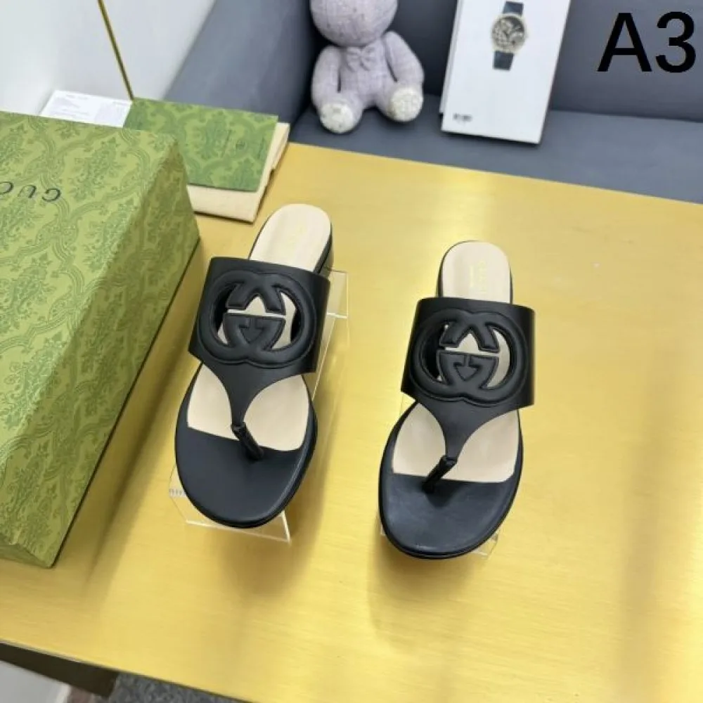 2026 この春夏注目のトップス GUCCI グッチ レディースサンダル 商品画像 3