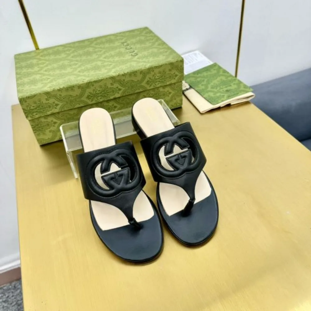2026 この春夏注目のトップス GUCCI グッチ レディースサンダル 商品画像 4