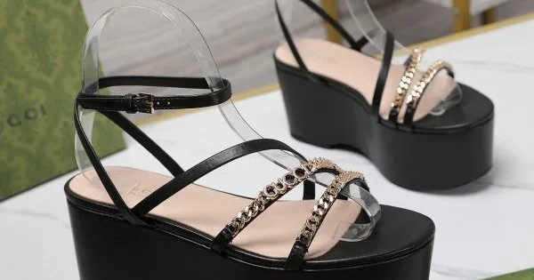 2026 夏のマストブランド新作 GUCCI グッチ レディースサンダル 商品画像 12