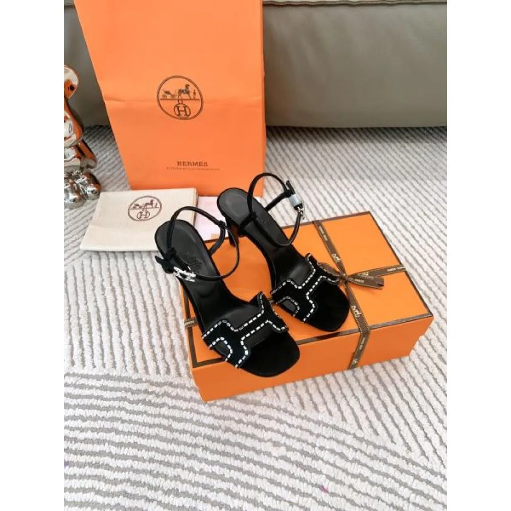 2026 大人な印象が溢れ出る HERMES エルメス レディースサンダル 商品画像 4
