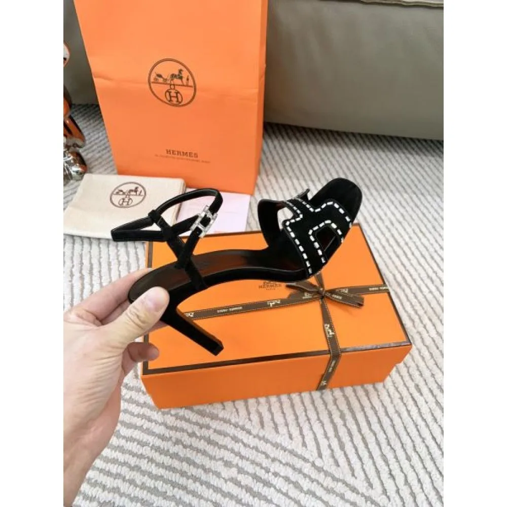 2026 大人な印象が溢れ出る HERMES エルメス レディースサンダル 商品画像 7