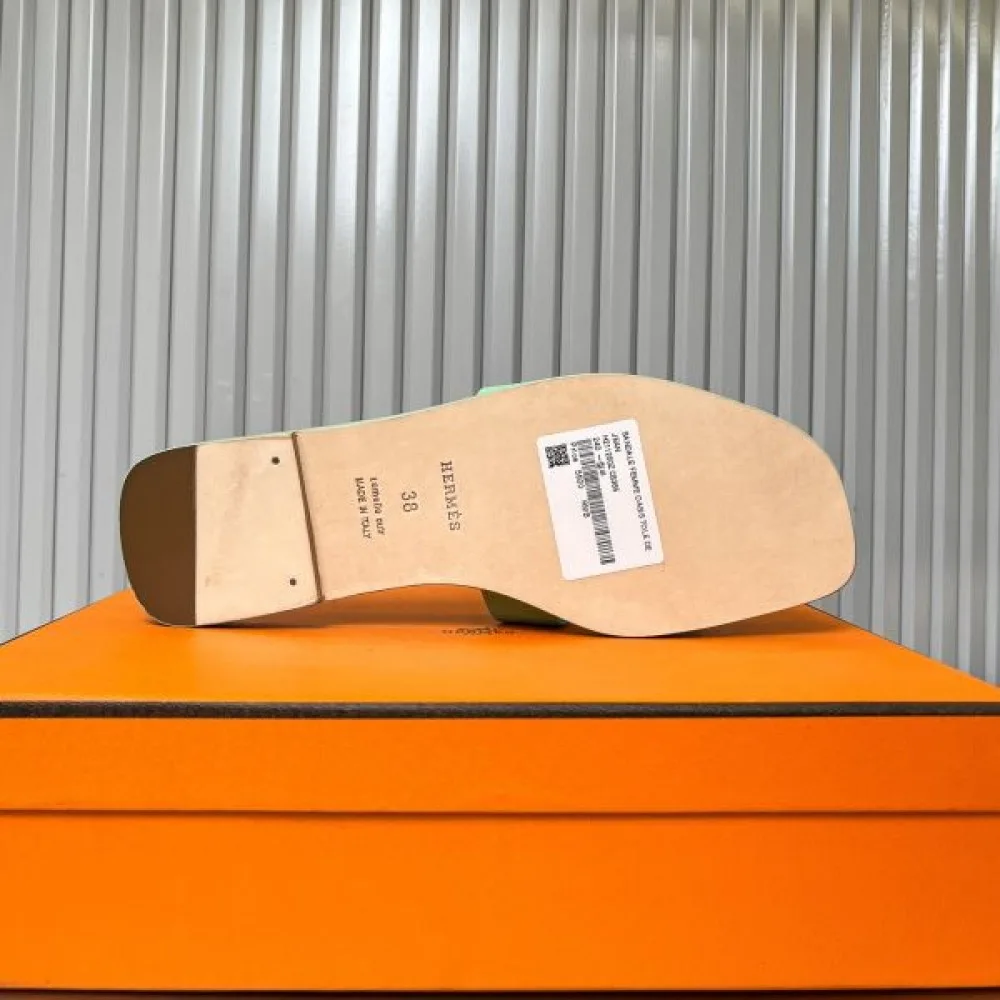 2026 飽きのこないデザイン HERMES エルメス レディーススリッパ 商品画像 9