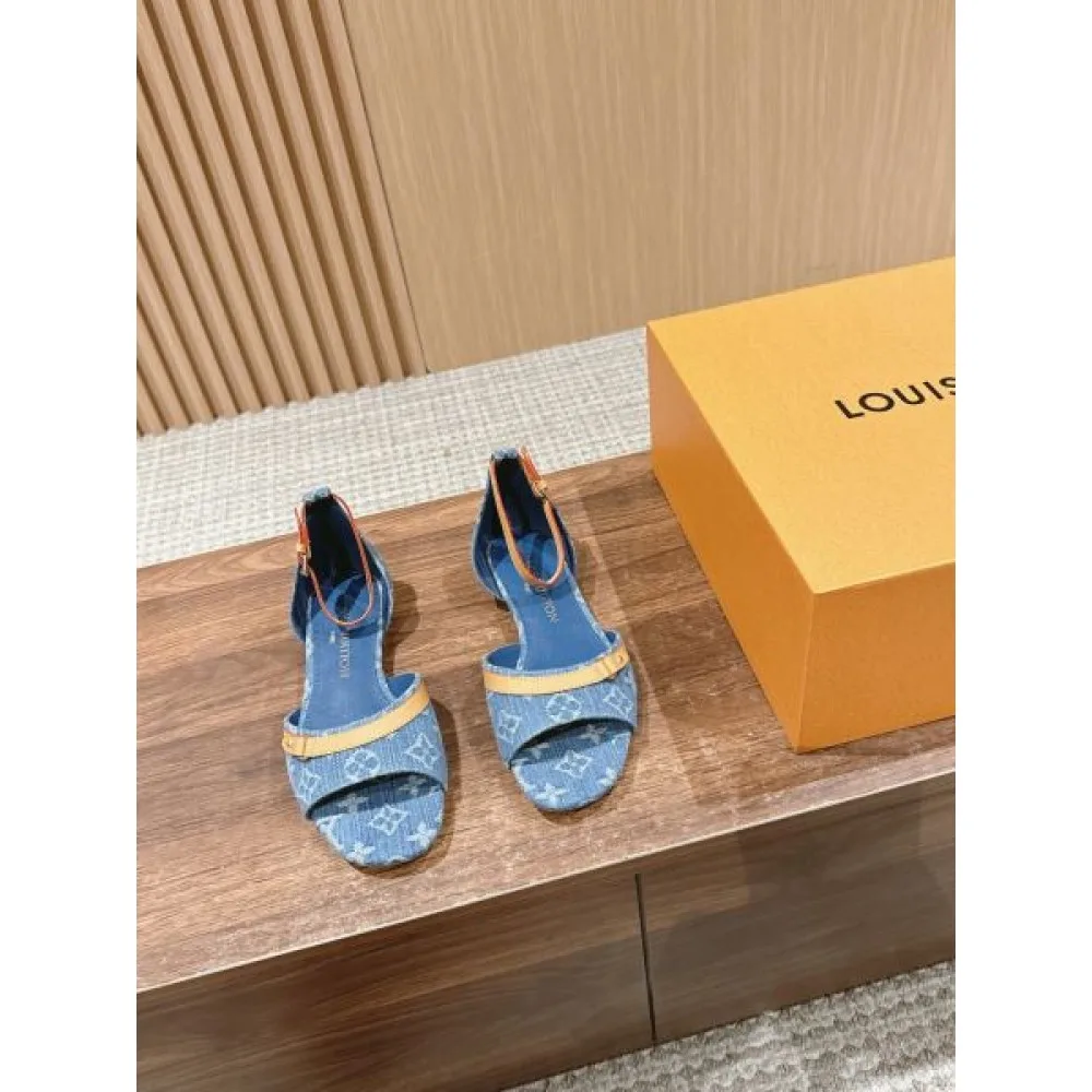 2026 大人気カラー入荷! LOUIS VUITTON ルイヴィトン レディースサンダル 商品画像 1