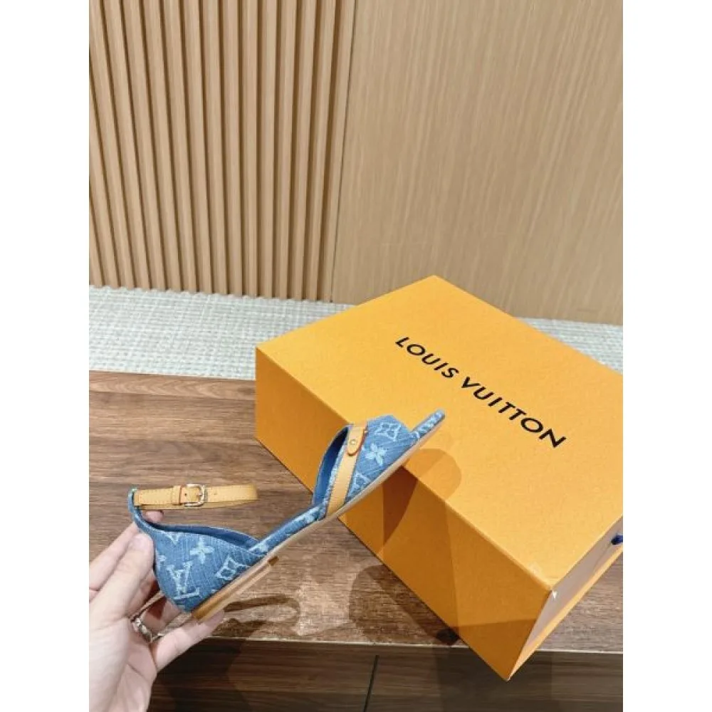 2026 大人気カラー入荷! LOUIS VUITTON ルイヴィトン レディースサンダル 商品画像 5