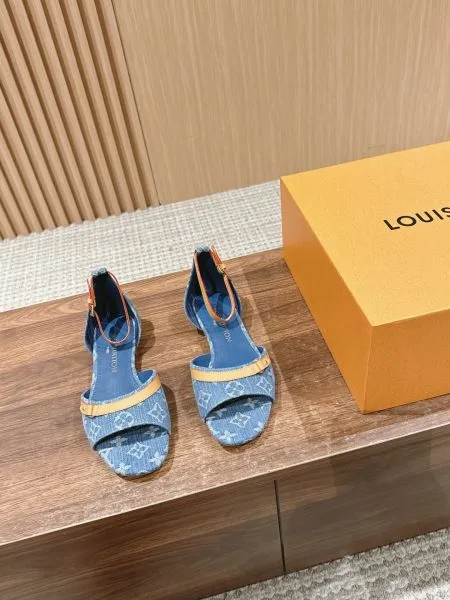 2026 大人気カラー入荷! LOUIS VUITTON ルイヴィトン レディースサンダル 商品画像 10