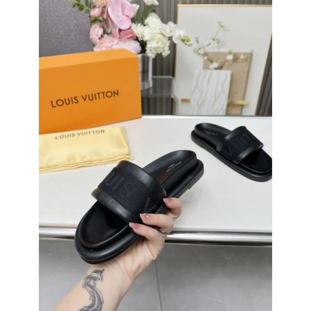 2026 夏らしい色味 LOUIS VUITTON ルイヴィトン レディースサンダル 商品画像 3