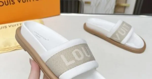 2026 夏らしい色味 LOUIS VUITTON ルイヴィトン レディースサンダル 商品画像 10