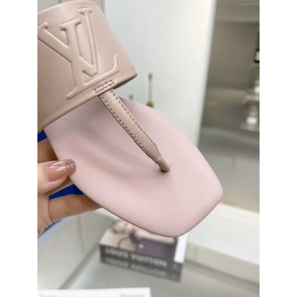 2026 話題が沸騰中 LOUIS VUITTON ルイヴィトン レディースサンダル 商品画像 9