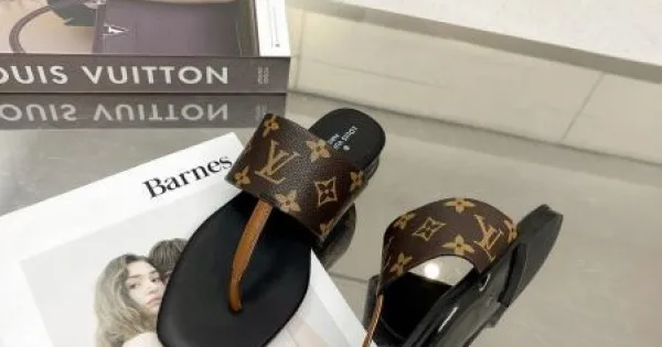2026 話題が沸騰中 LOUIS VUITTON ルイヴィトン レディースサンダル 商品画像 11