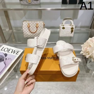 2026 人気アイテム LOUIS VUITTON ルイヴィトン レディースサンダル 商品画像 1