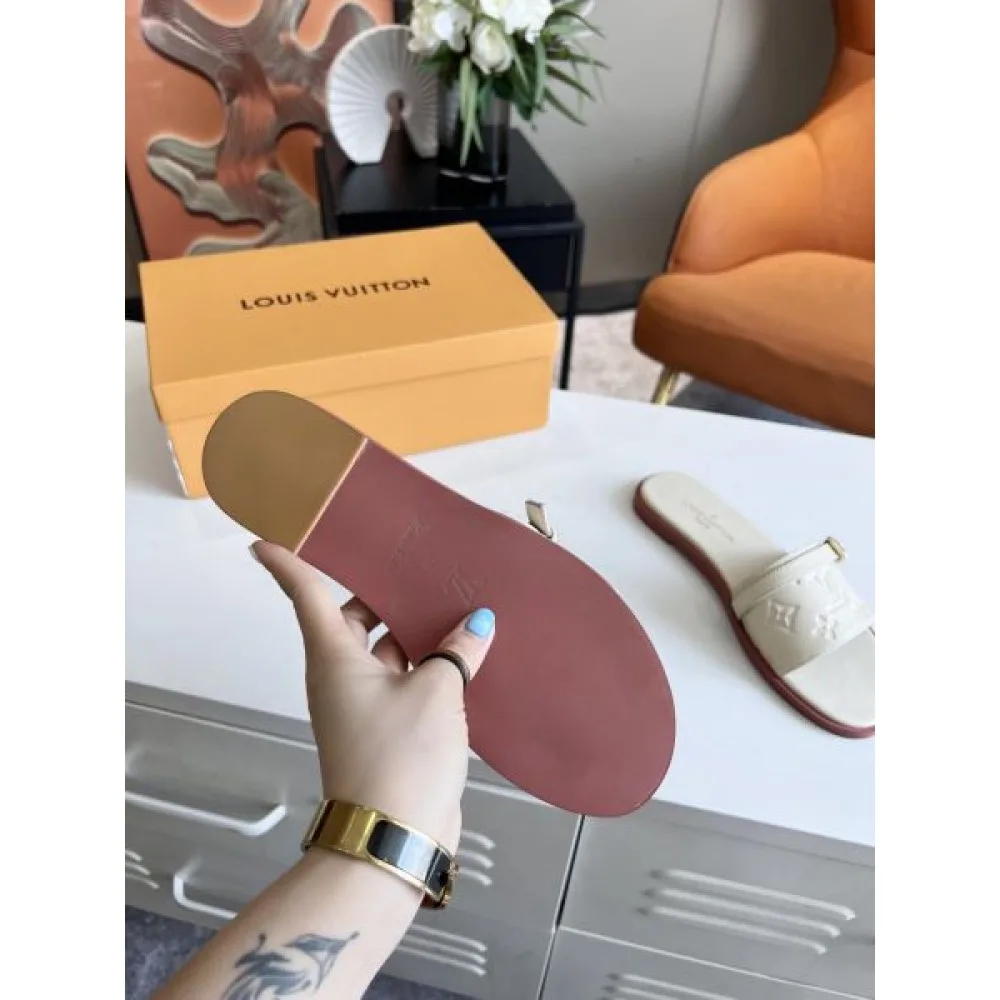 2026 人気いっぱい LOUIS VUITTON ルイヴィトン レディースサンダル 商品画像 9