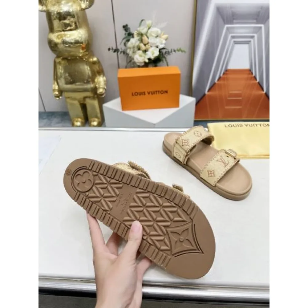 2026 新作すぐ届く LOUIS VUITTON ルイヴィトン レディースサンダル 商品画像 7
