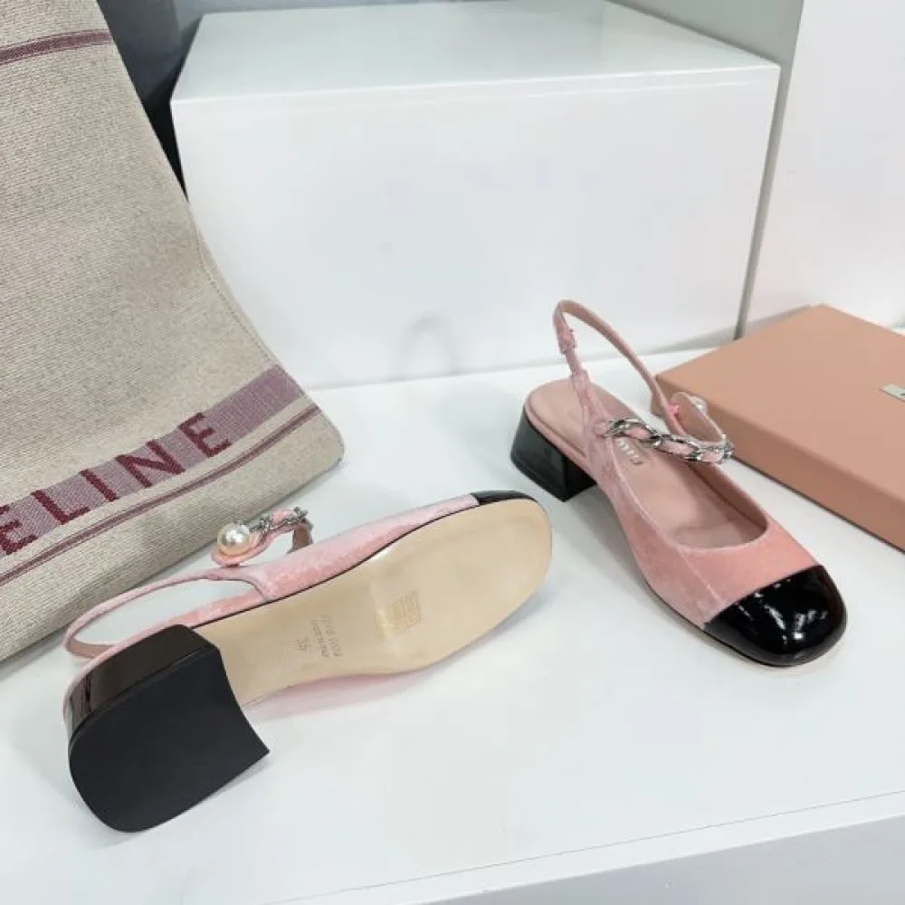 2026 ホリデー限定 MIU MIU ミュウミュウ レディースサンダル 商品画像 9