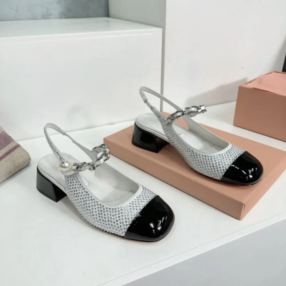 2026 抜群な新鮮度 MIU MIU ミュウミュウ レディースサンダル 商品画像 5