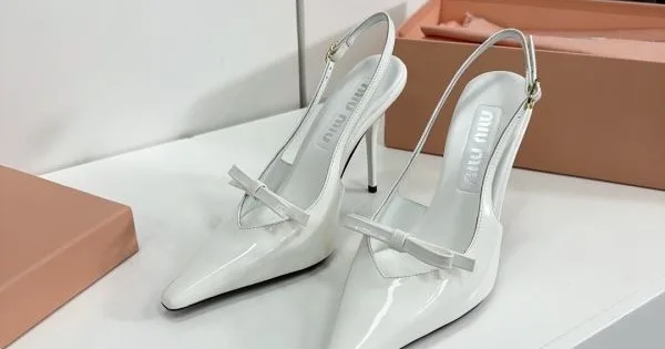 2026 大人気可愛い MIU MIU ミュウミュウ レディースサンダル 商品画像 11