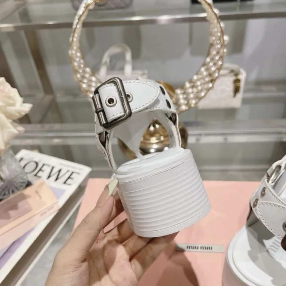 2026 もうすぐ日本上陸 MIU MIU ミュウミュウ レディースサンダル 商品画像 8
