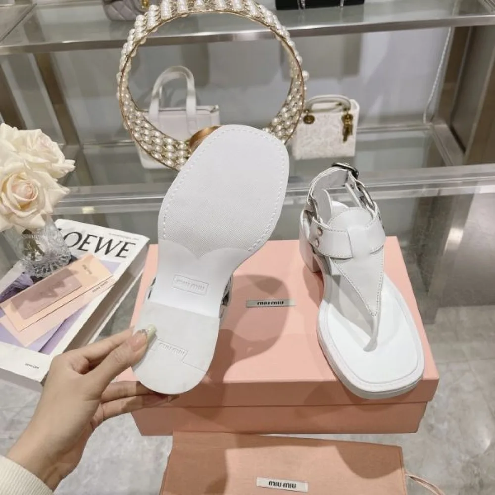 2026 もうすぐ日本上陸 MIU MIU ミュウミュウ レディースサンダル 商品画像 9