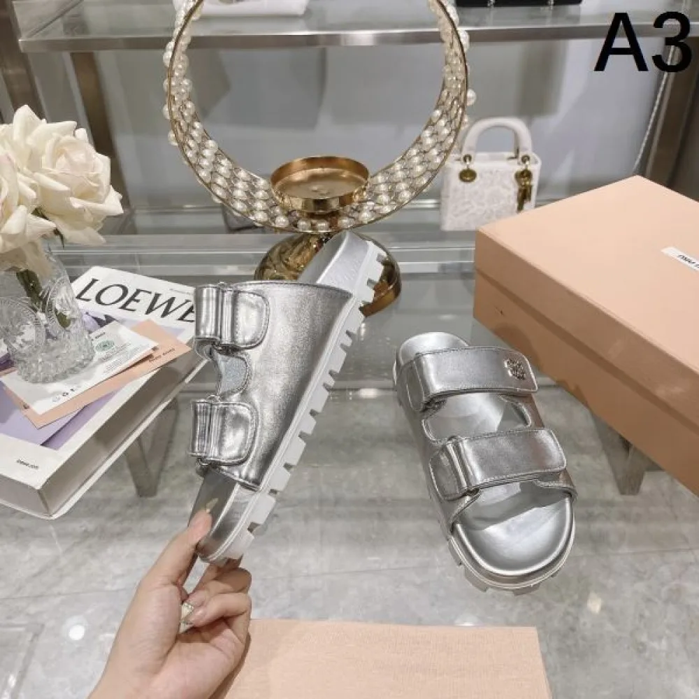 2026 最新でおしゃれな MIU MIU ミュウミュウ レディーススリッパ 商品画像 3