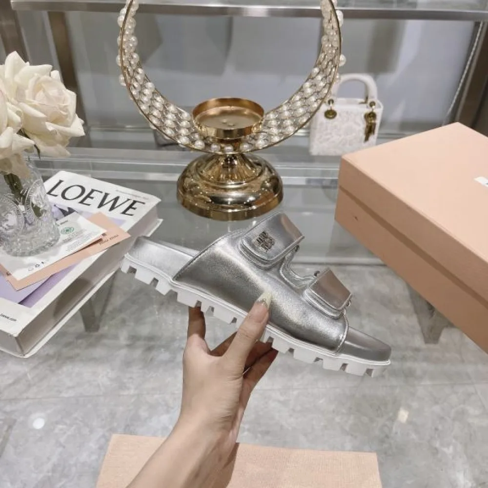 2026 最新でおしゃれな MIU MIU ミュウミュウ レディーススリッパ 商品画像 6