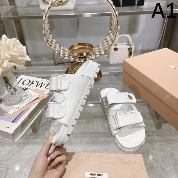 2026 最新でおしゃれな MIU MIU ミュウミュウ レディーススリッパ 商品画像 10