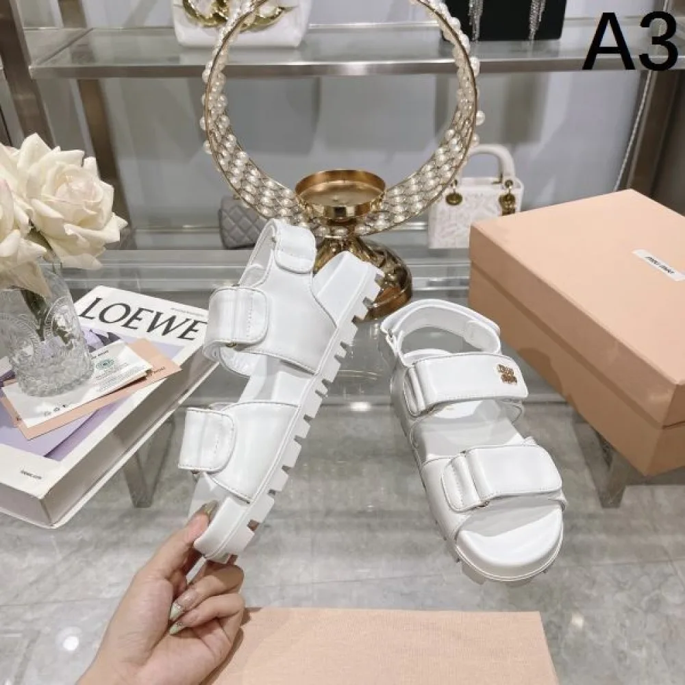 2026 ギフトにオススメ MIU MIU ミュウミュウ レディースサンダル 商品画像 3