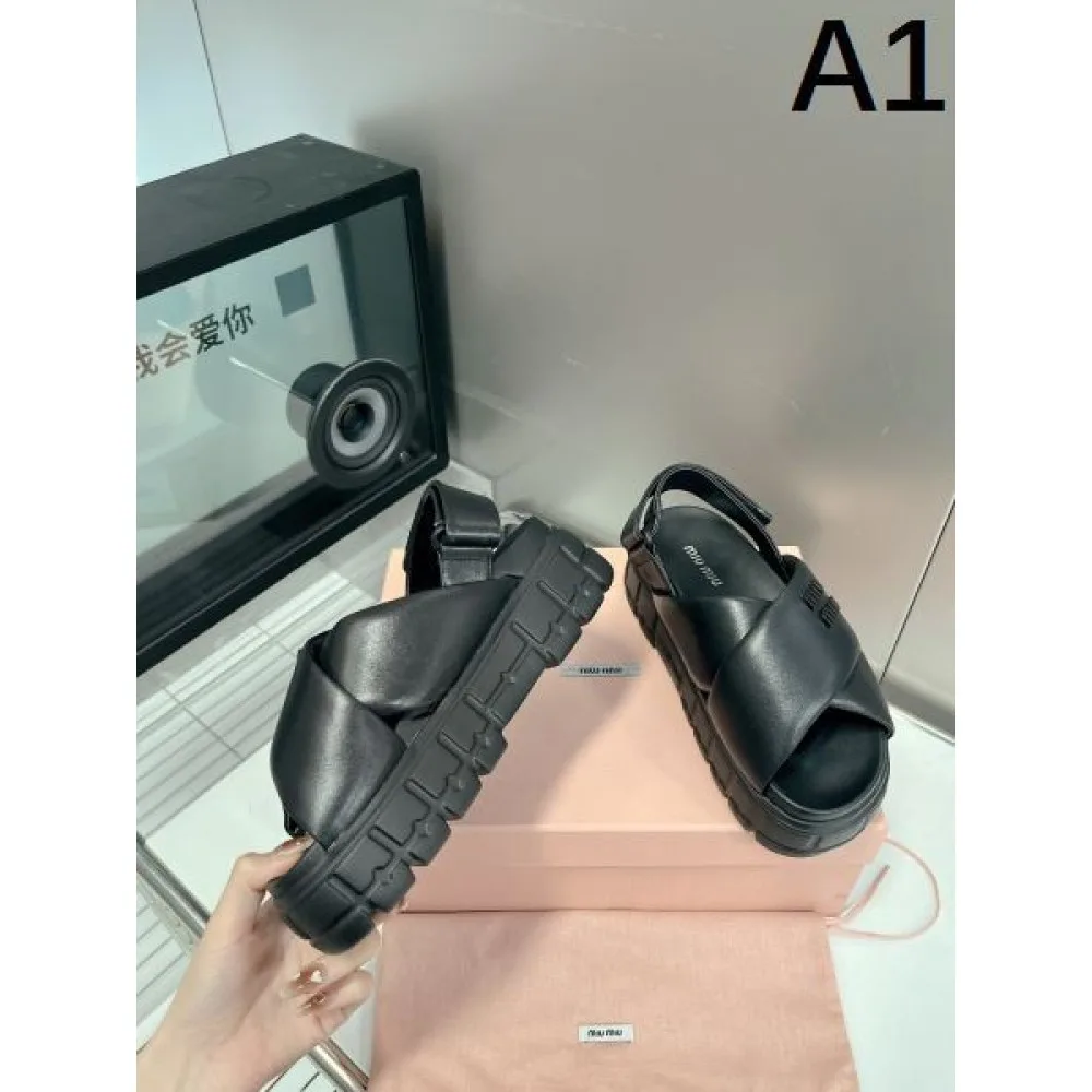 2026 セレブも多数愛用 MIU MIU ミュウミュウ レディースサンダル 商品画像 1