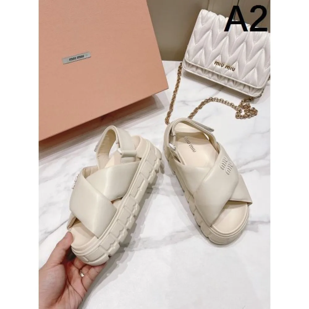 2026 セレブも多数愛用 MIU MIU ミュウミュウ レディースサンダル 商品画像 2