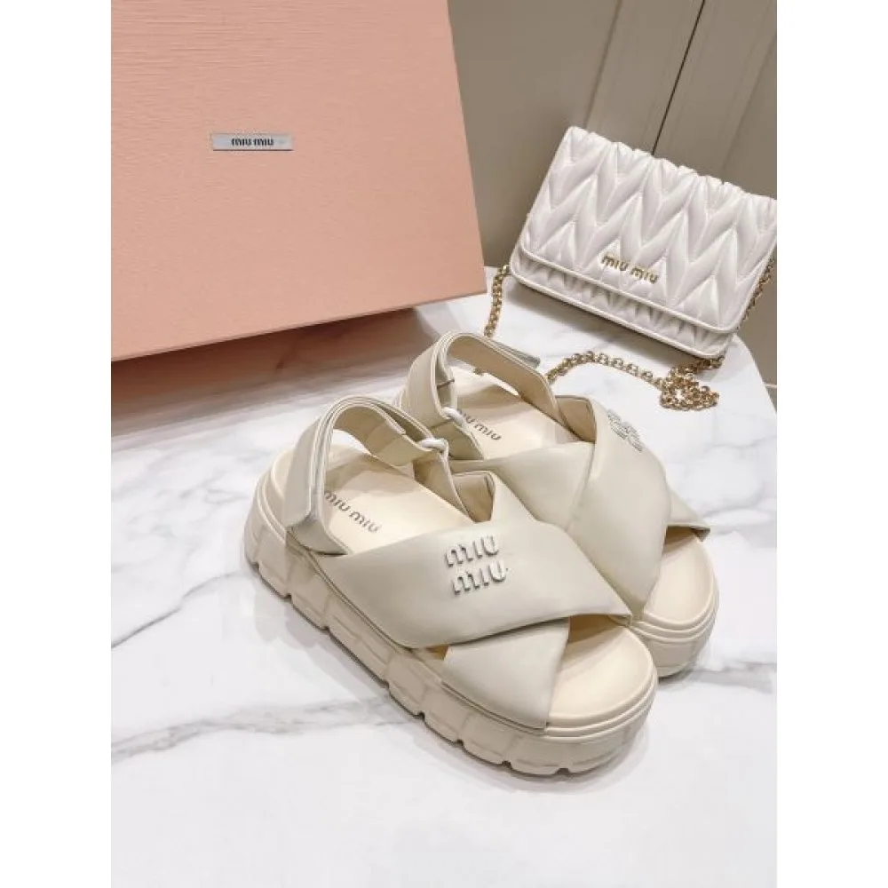 2026 セレブも多数愛用 MIU MIU ミュウミュウ レディースサンダル 商品画像 3