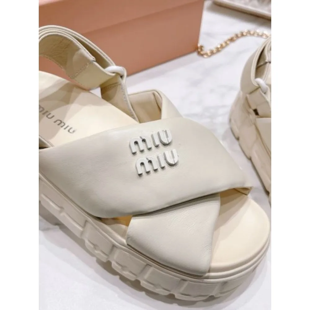 2026 セレブも多数愛用 MIU MIU ミュウミュウ レディースサンダル 商品画像 8