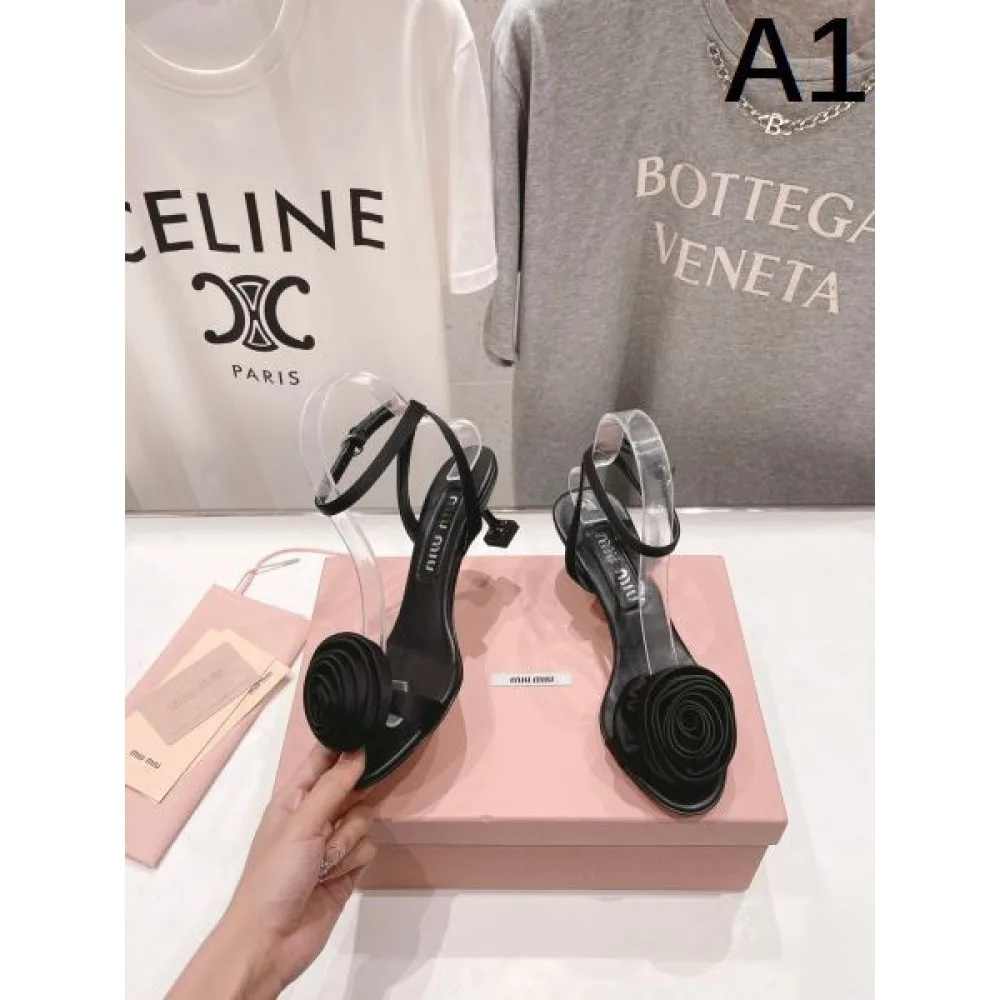 2026 衝撃セールで破格 MIU MIU ミュウミュウ レディースサンダル 商品画像 1
