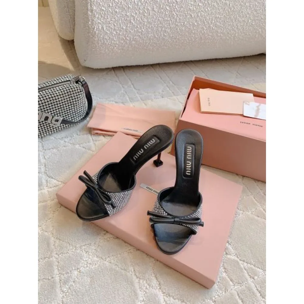 2026 最前線新作 MIU MIU ミュウミュウ レディースサンダル 商品画像 4