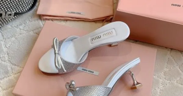 2026 最新大人気 MIU MIU ミュウミュウ レディースサンダル 商品画像 11