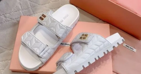 2026 最新作入荷 MIU MIU ミュウミュウ レディースサンダル 商品画像 11