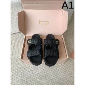 2026 HOT品質保証 MIU MIU ミュウミュウ レディースサンダル 商品画像 1