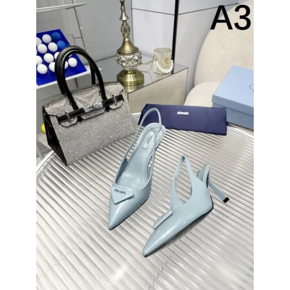 2026 今やセレブ御用達で大人気の PRADA プラダ レディースサンダル 商品画像 3
