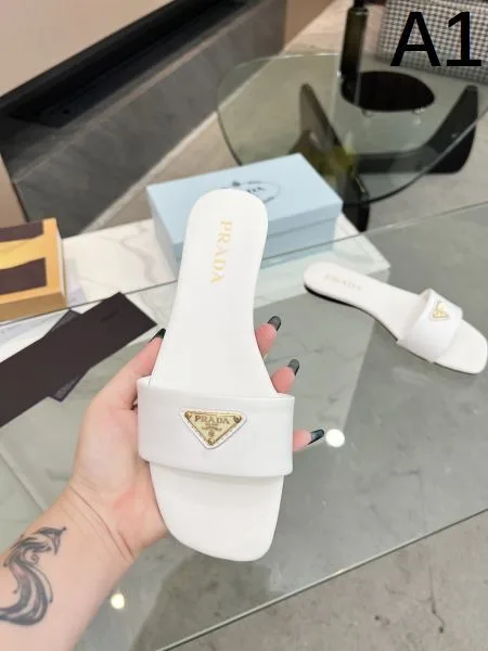 2026 海外でも若者たちに大人気な PRADA プラダ レディーススリッパ 商品画像 11
