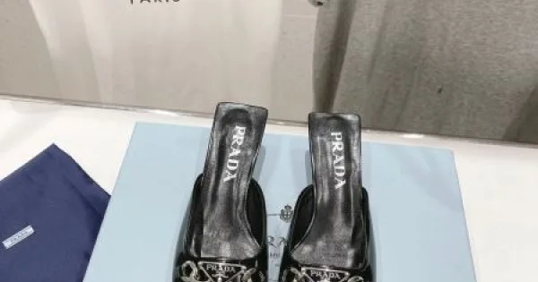 2026 国境も時代も超えた夏季新作 PRADA プラダ レディーススリッパ 商品画像 11