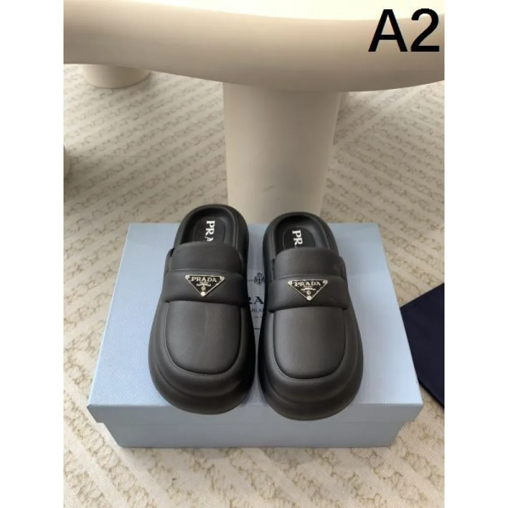 2026 上品ですっきり、好感度抜群 PRADA プラダ レディーススリッパ 商品画像 2