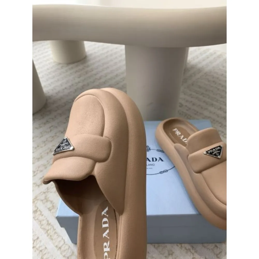 2026 上品ですっきり、好感度抜群 PRADA プラダ レディーススリッパ 商品画像 7